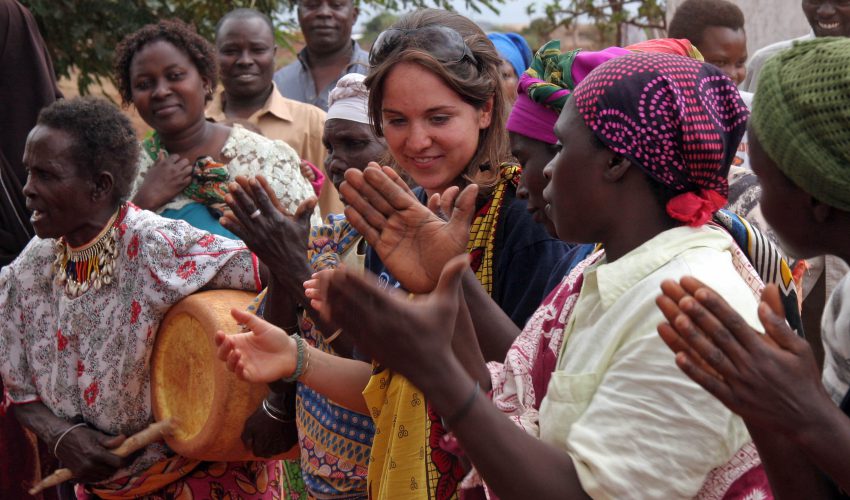 school_expedition_kenya_trek_traditional_music-1