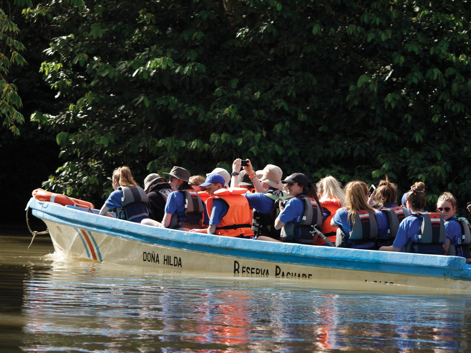 Students on wildlife river cruise with Camp Costa Rica