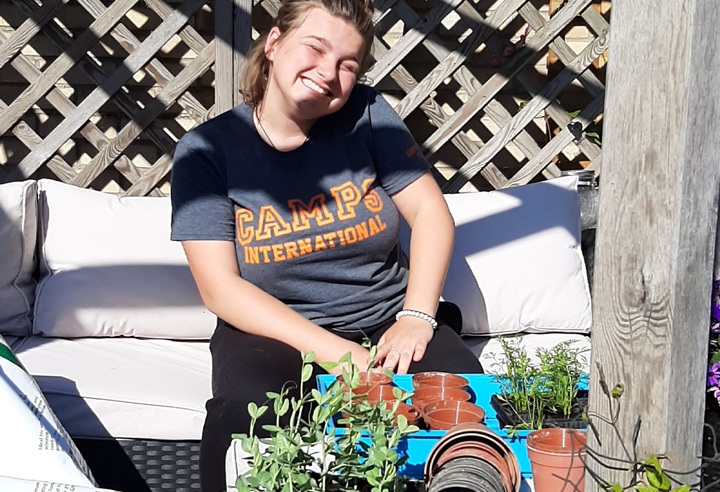 Plant sale spring fundraising