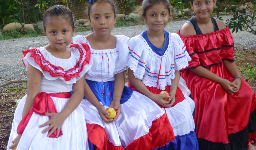 Local Community Children Costa Rica, Camps International